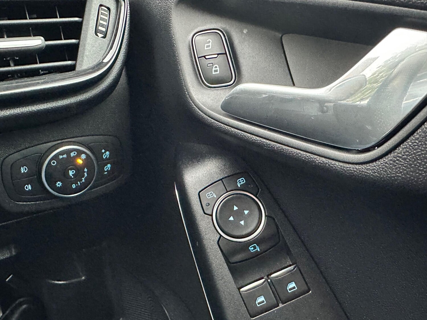 Used Ford Fiesta 2018 for sale - 75866716: Photo 68