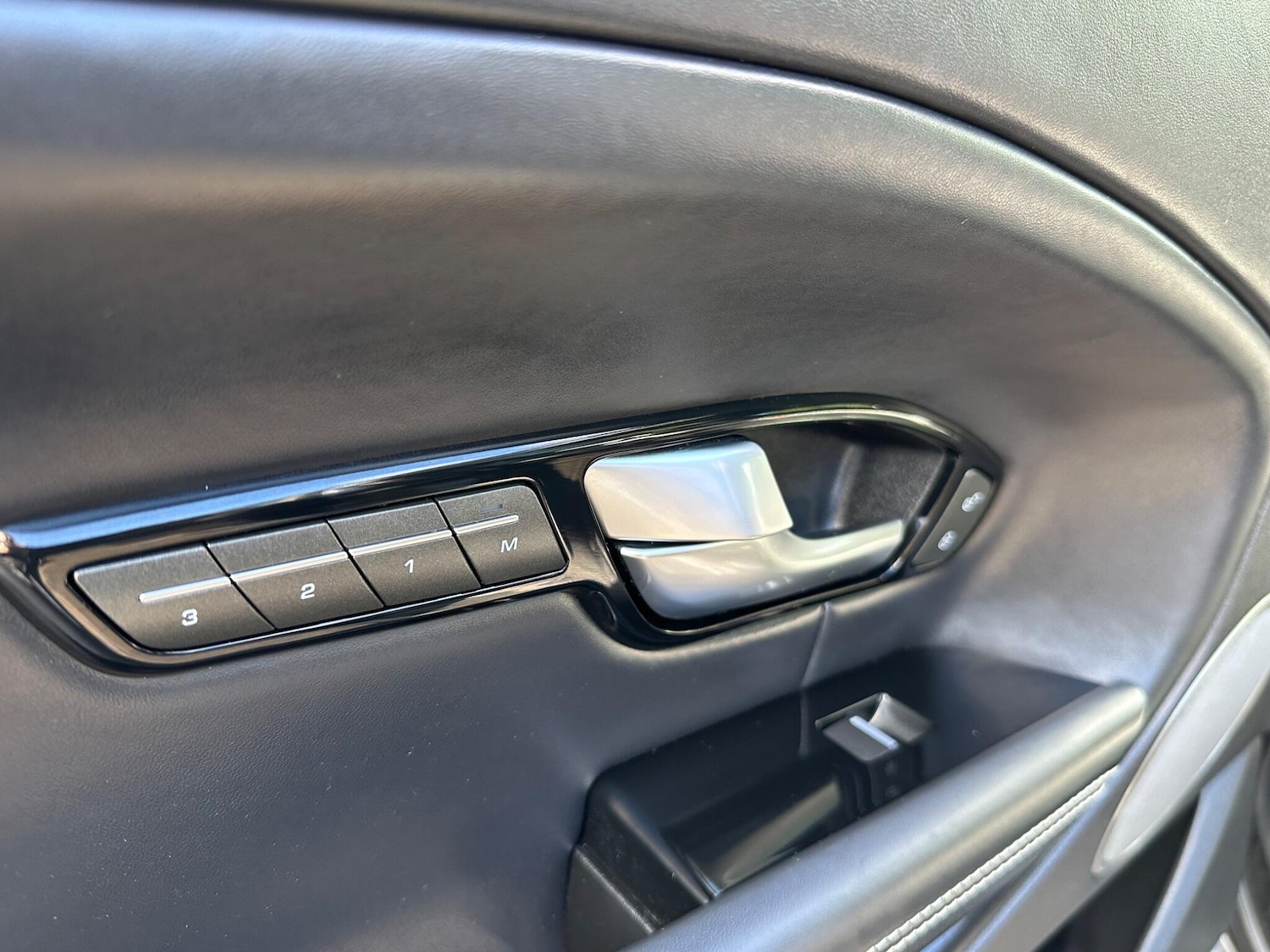 Used Land Rover Range Rover Evoque 2017 for sale - 76012978: Photo 95