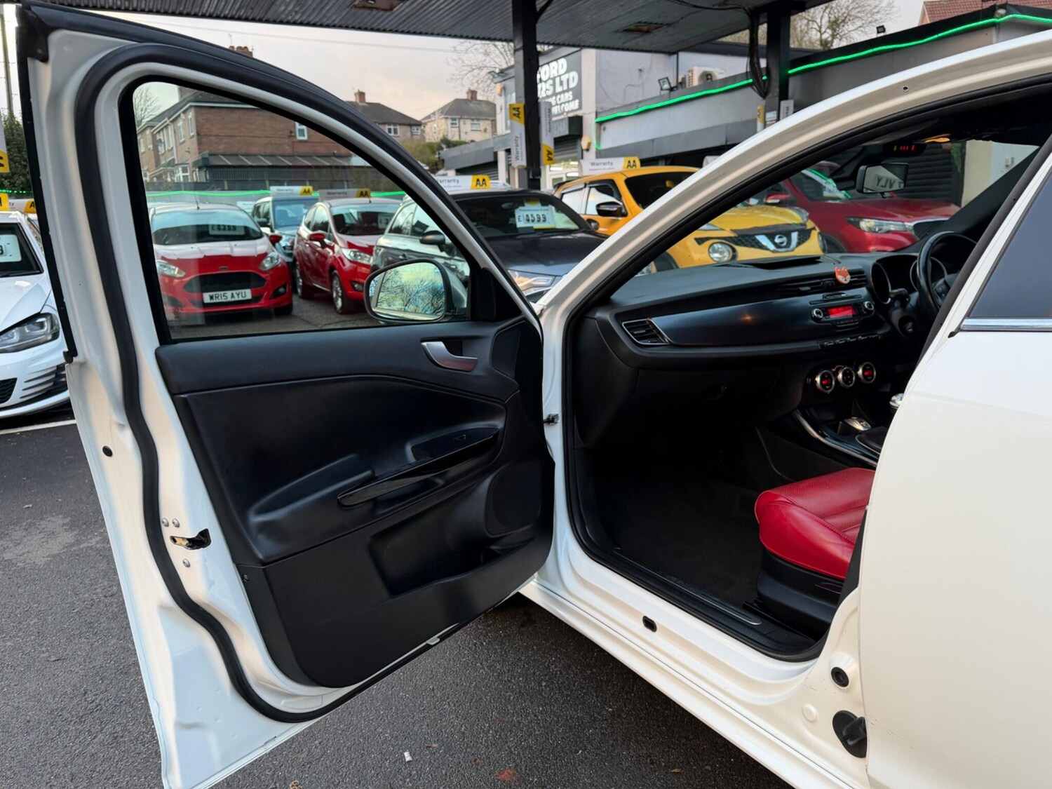 Used Alfa Romeo Giulietta 2011 for sale - 78019991: Photo 35