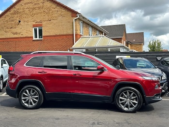 Used Jeep Cherokee 2015 for sale - 75414005: Photo