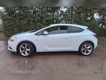 (63) - 2.0 CDTi Sport Euro 5 (s/s) 3dr