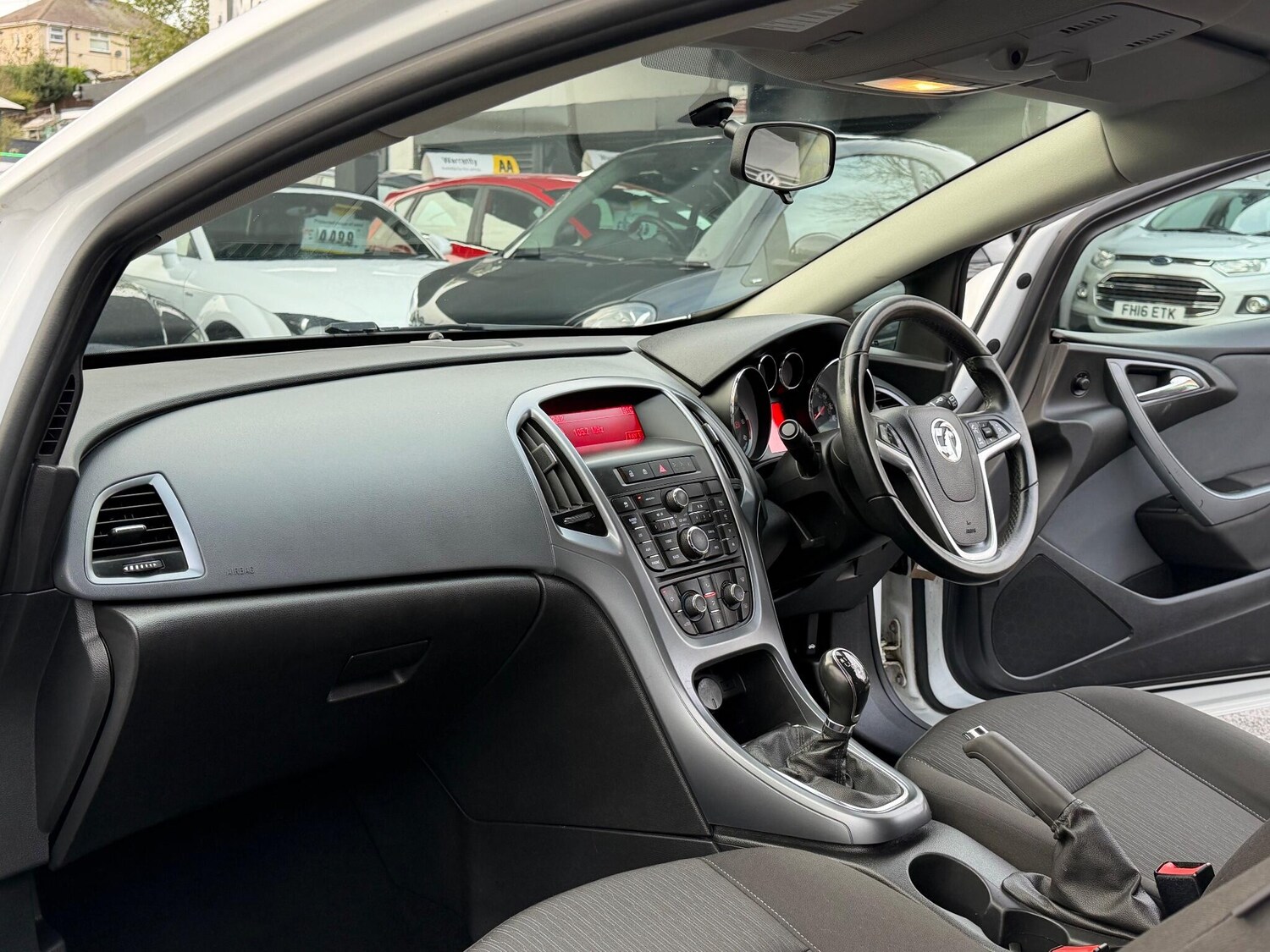 Used Vauxhall Astra GTC 2013 for sale - 76701140: Photo 33