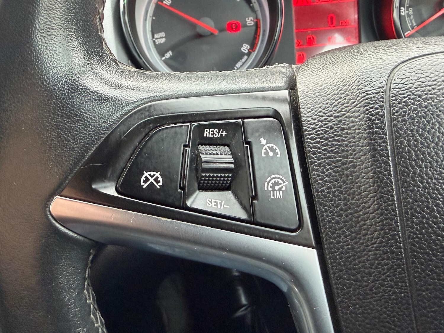 Used Vauxhall Astra GTC 2013 for sale - 76701140: Photo 39