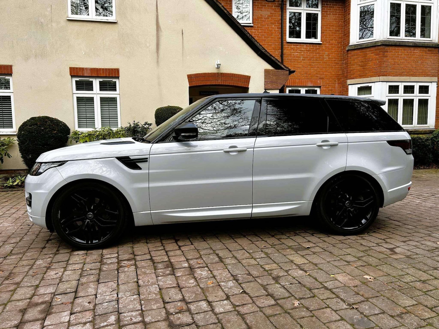 Used Land Rover Range Rover Sport 2016 for sale - 76850294: Photo 3
