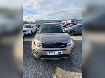 Used Land Rover Discovery Sport 2017 for sale - 78148262: Photo