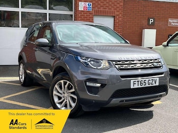 Used Land Rover Discovery Sport 2015 for sale - 79075105: Photo