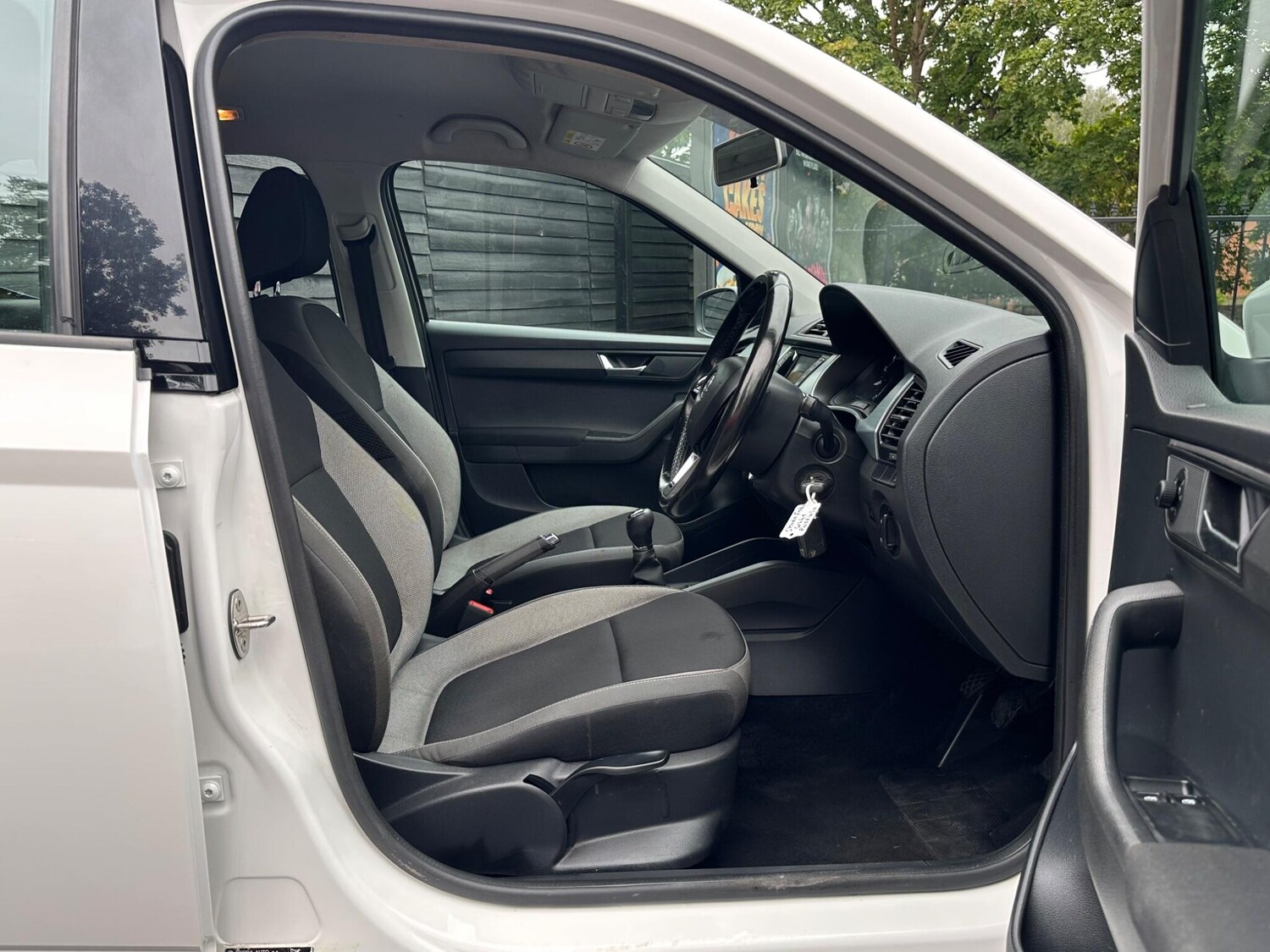 Vehicle 33