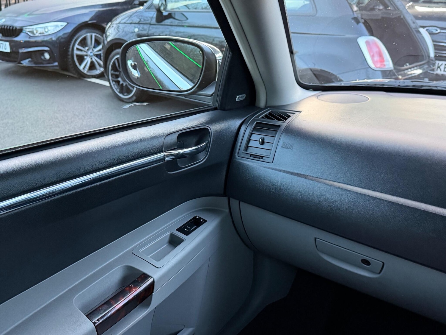 Used Chrysler 300C 2007 for sale - 76360604: Photo 49