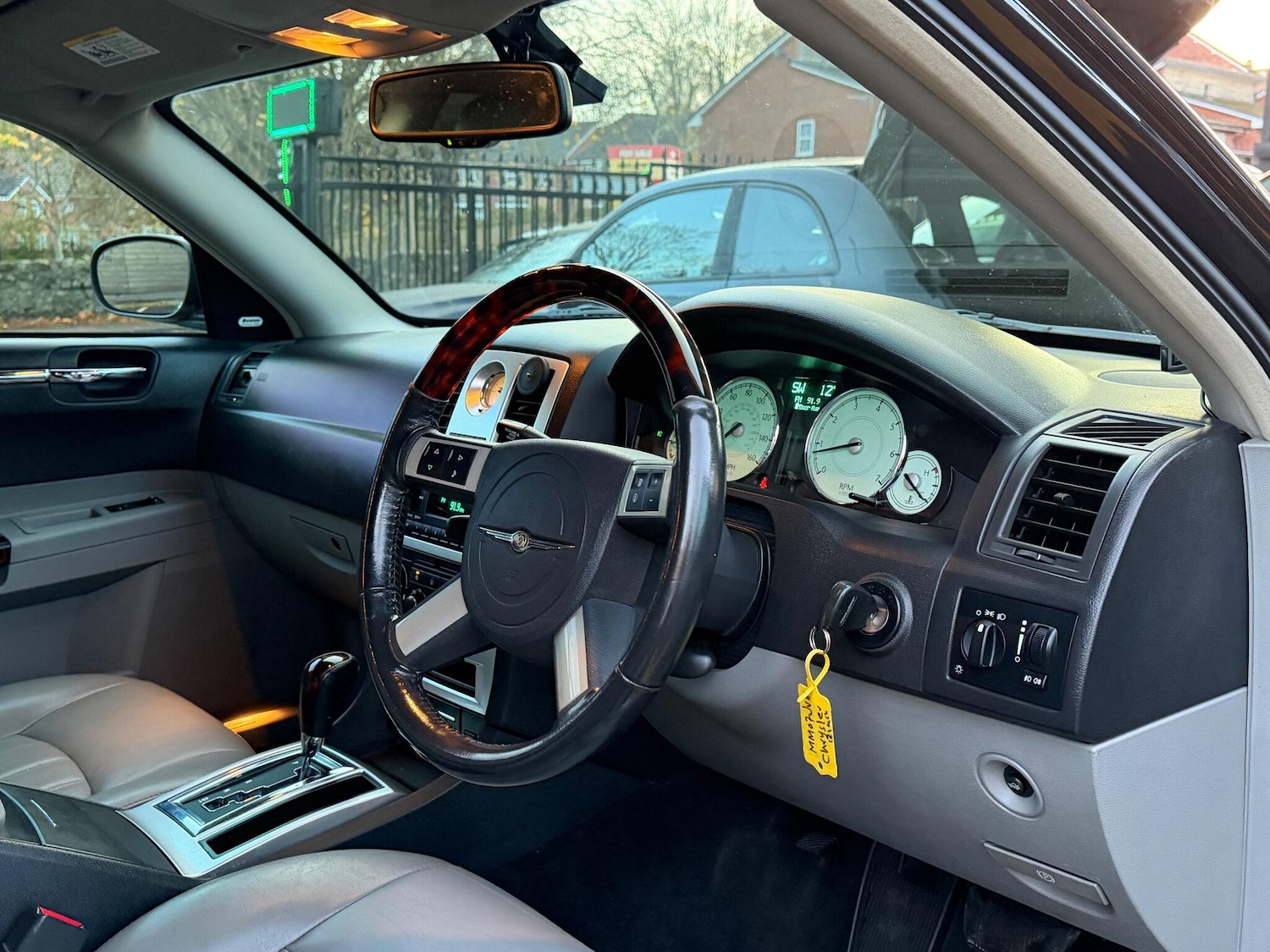 Used Chrysler 300C 2007 for sale - 76360604: Photo 75