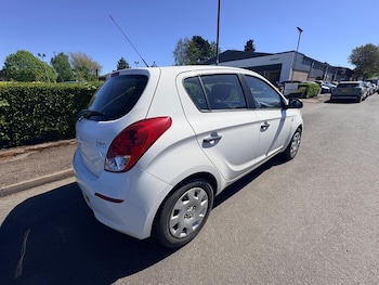 Used Hyundai i20 2012 for sale - 78573372: Photo