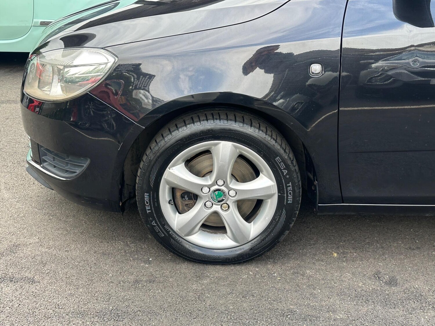 Vehicle 32