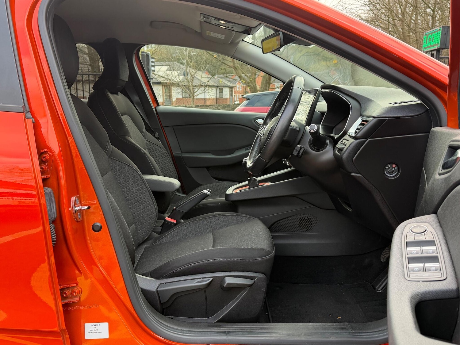 Used Renault Clio 2020 for sale - 76597153: Photo 22