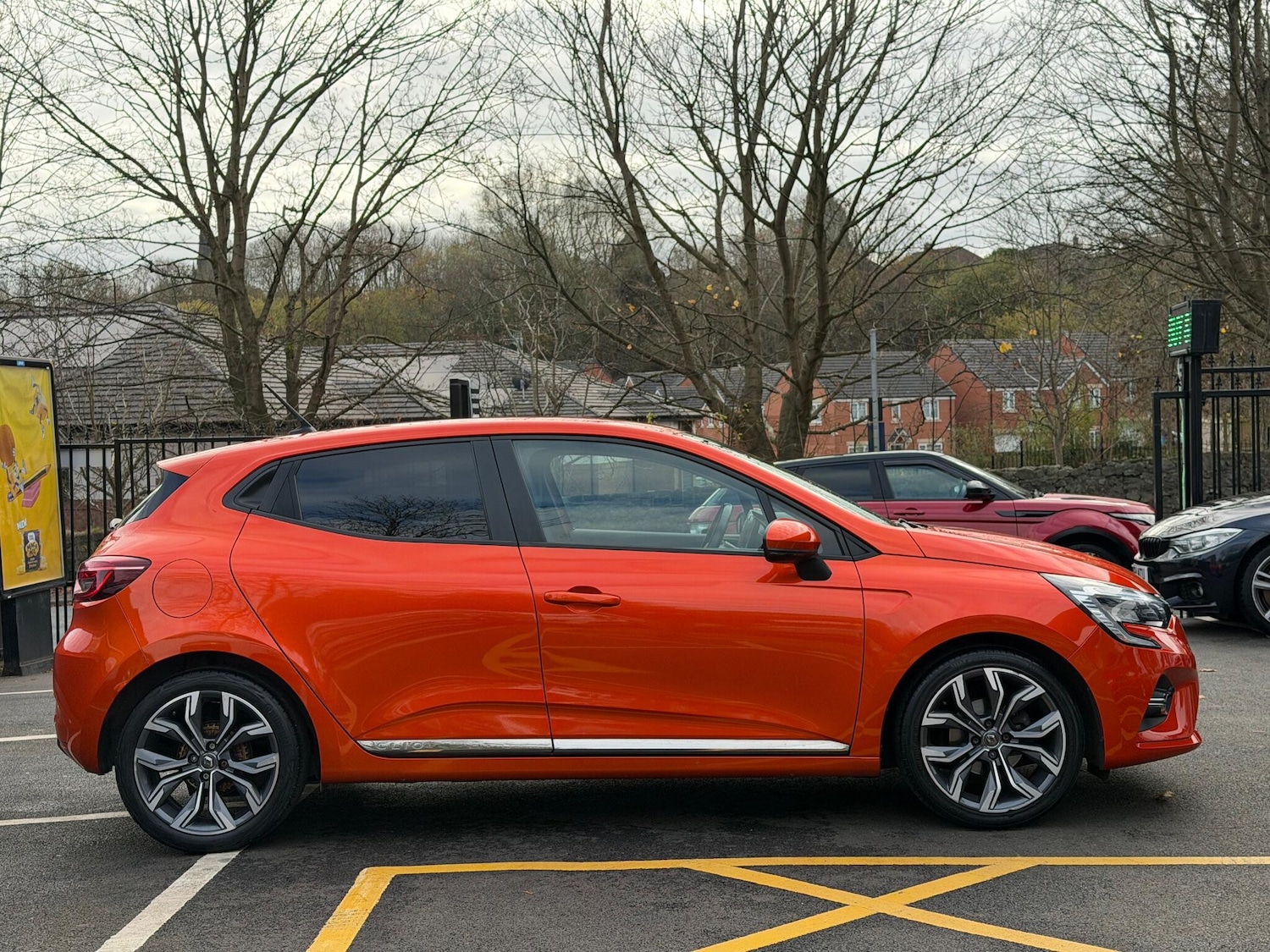 Used Renault Clio 2020 for sale - 76597153: Photo 3