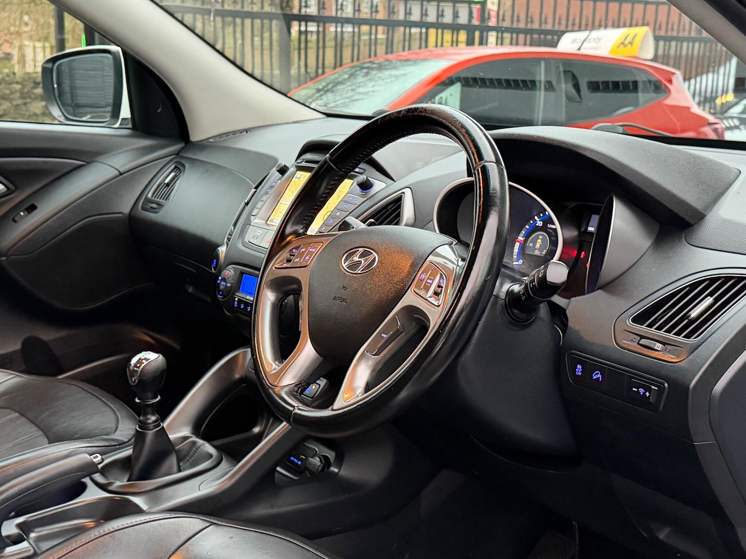 Used Hyundai Ix35 2015 for sale - 76671325: Photo 39