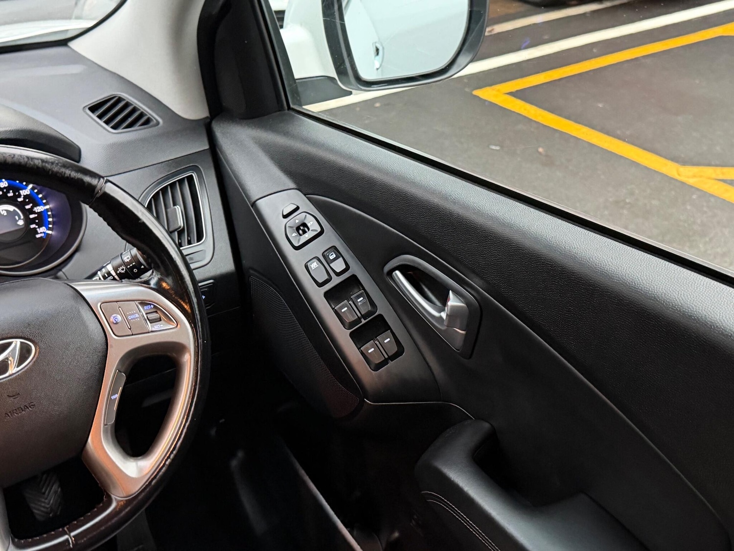 Used Hyundai Ix35 2015 for sale - 76671325: Photo 74