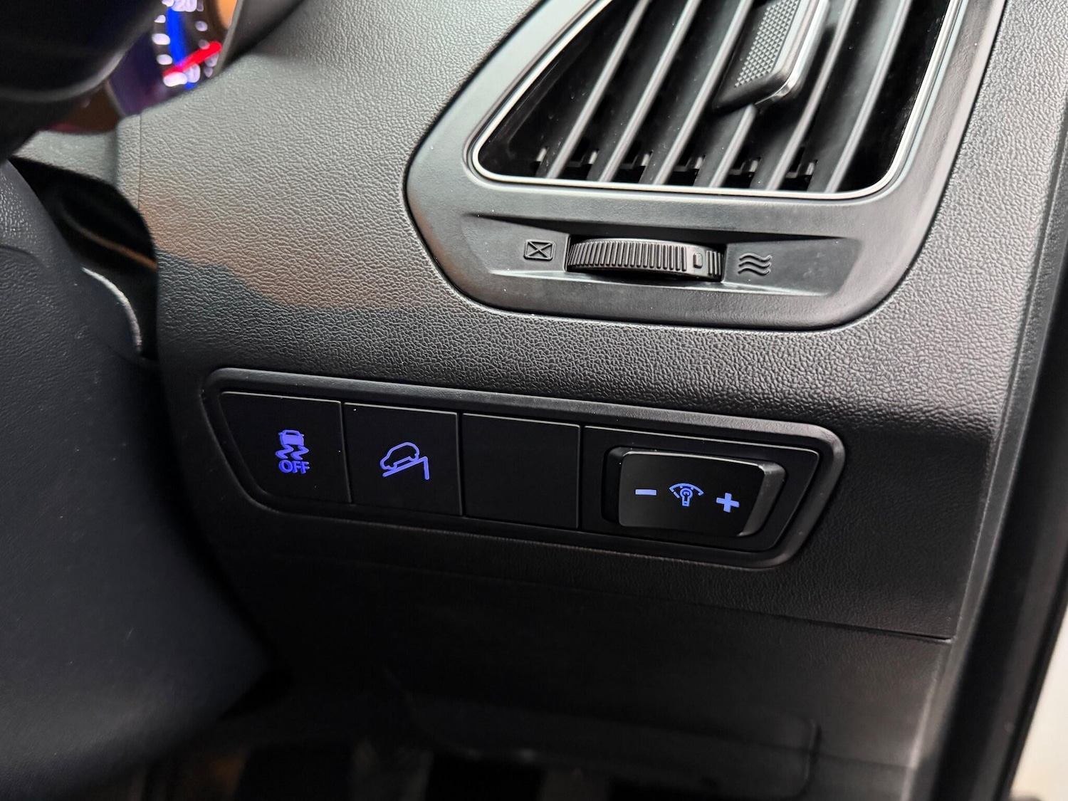 Used Hyundai Ix35 2015 for sale - 76671325: Photo 75