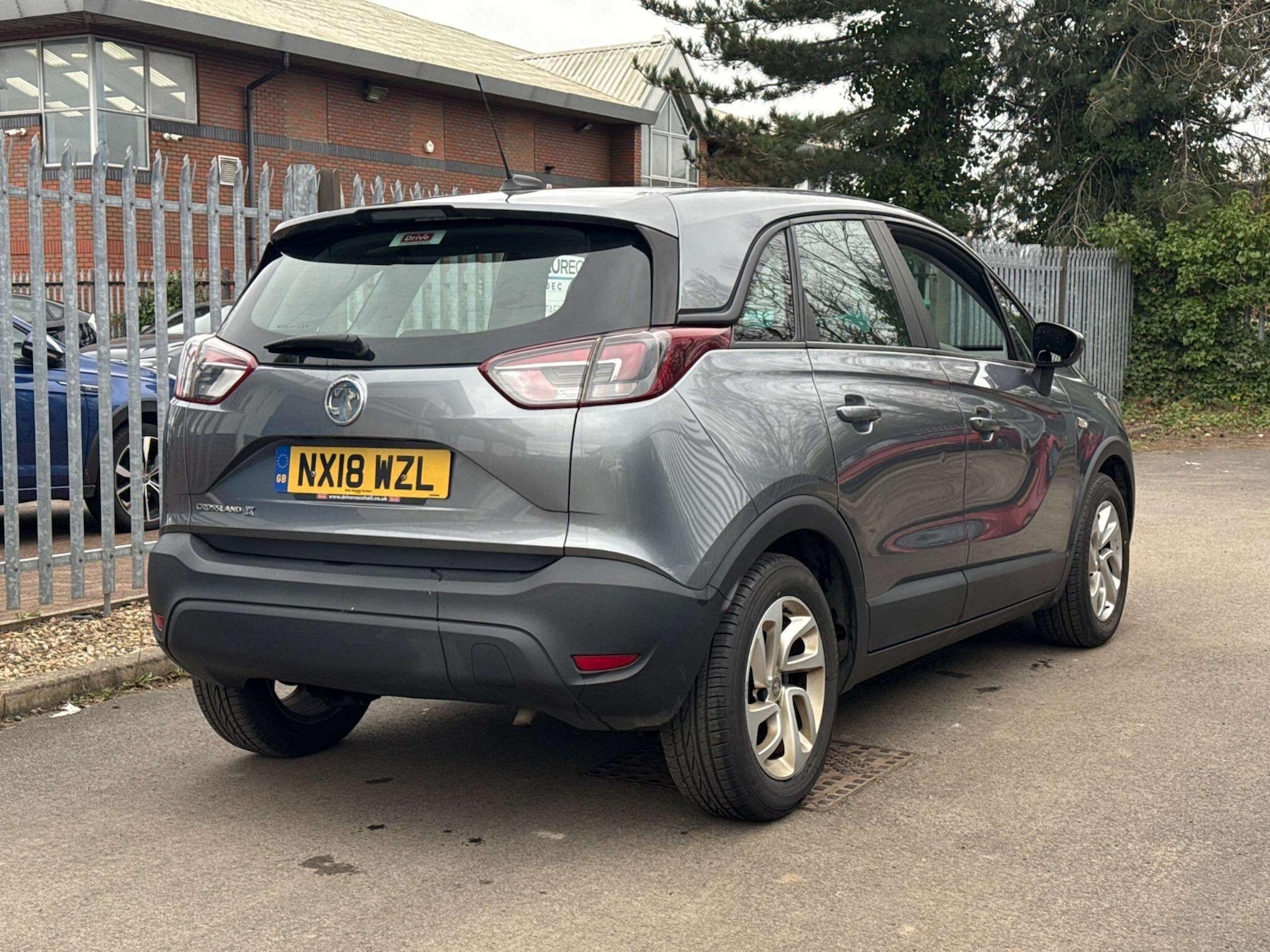Used Vauxhall Crossland X 2018 for sale - 78205208: Photo 2