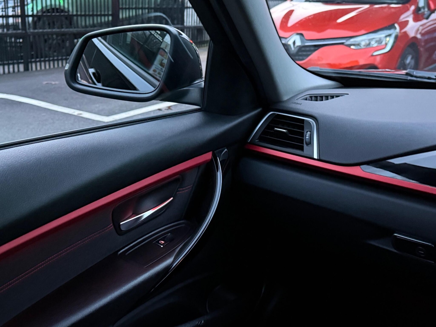 Used BMW 3 Series 2015 for sale - 77155687: Photo 42