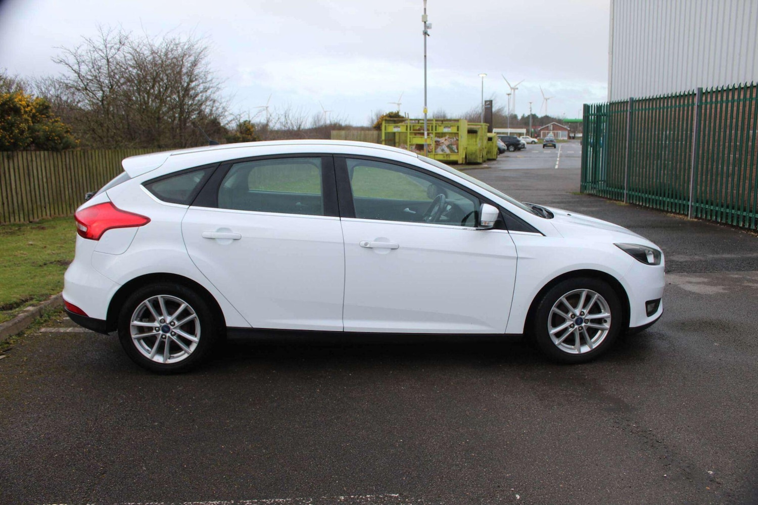 Used Ford Focus for sale - 77710573: Photo 2