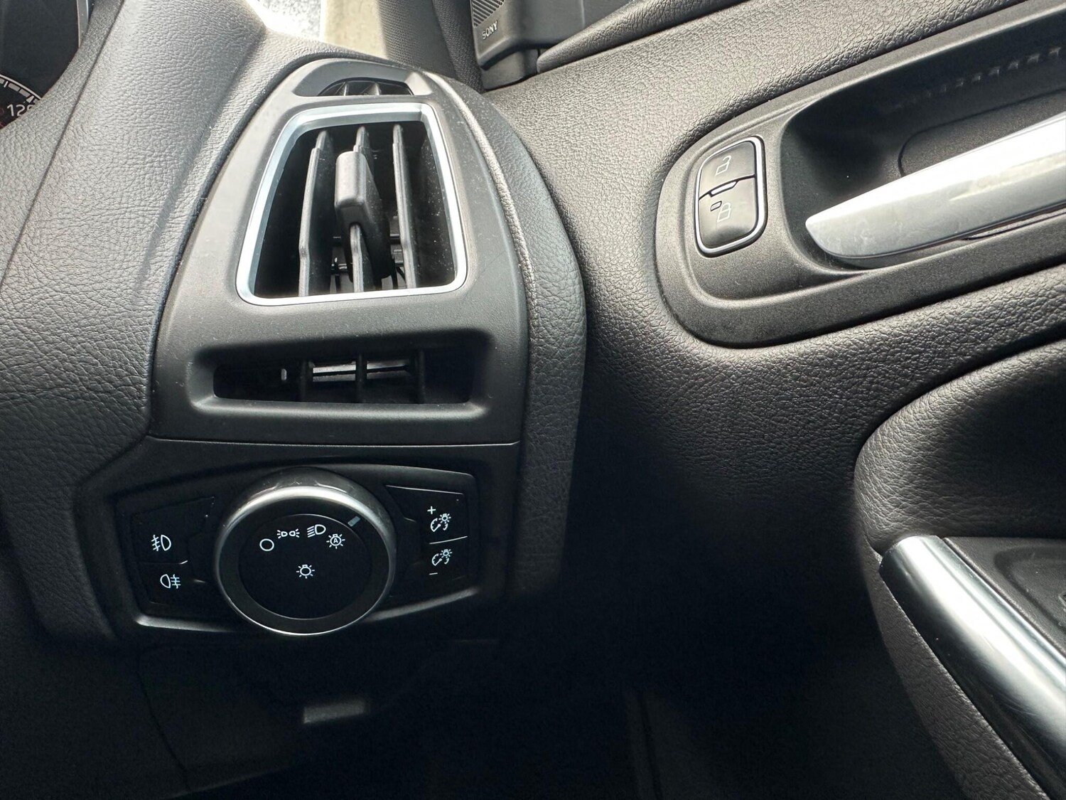 Used Ford Focus for sale - 77484326: Photo 12