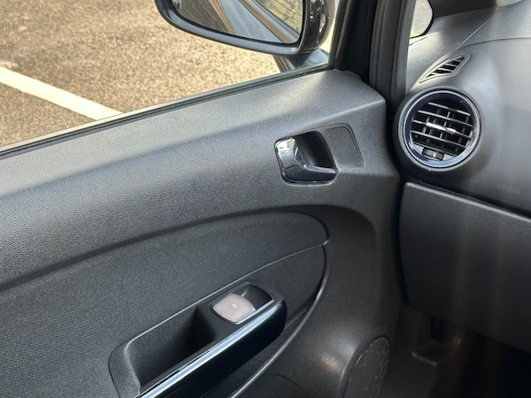 Used Vauxhall Corsa 2008 for sale - 76238929: Photo 35