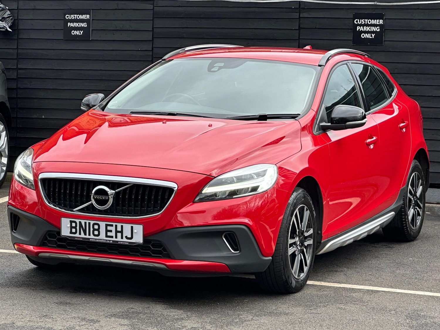 Used Volvo V40 Cross Country for sale - 78135991: Photo 11