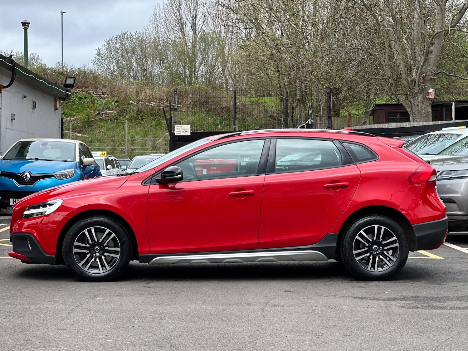 Used Volvo V40 Cross Country for sale - 78135991: Photo 19