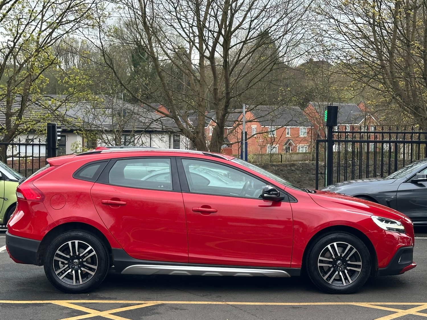 Used Volvo V40 Cross Country for sale - 78135991: Photo 23