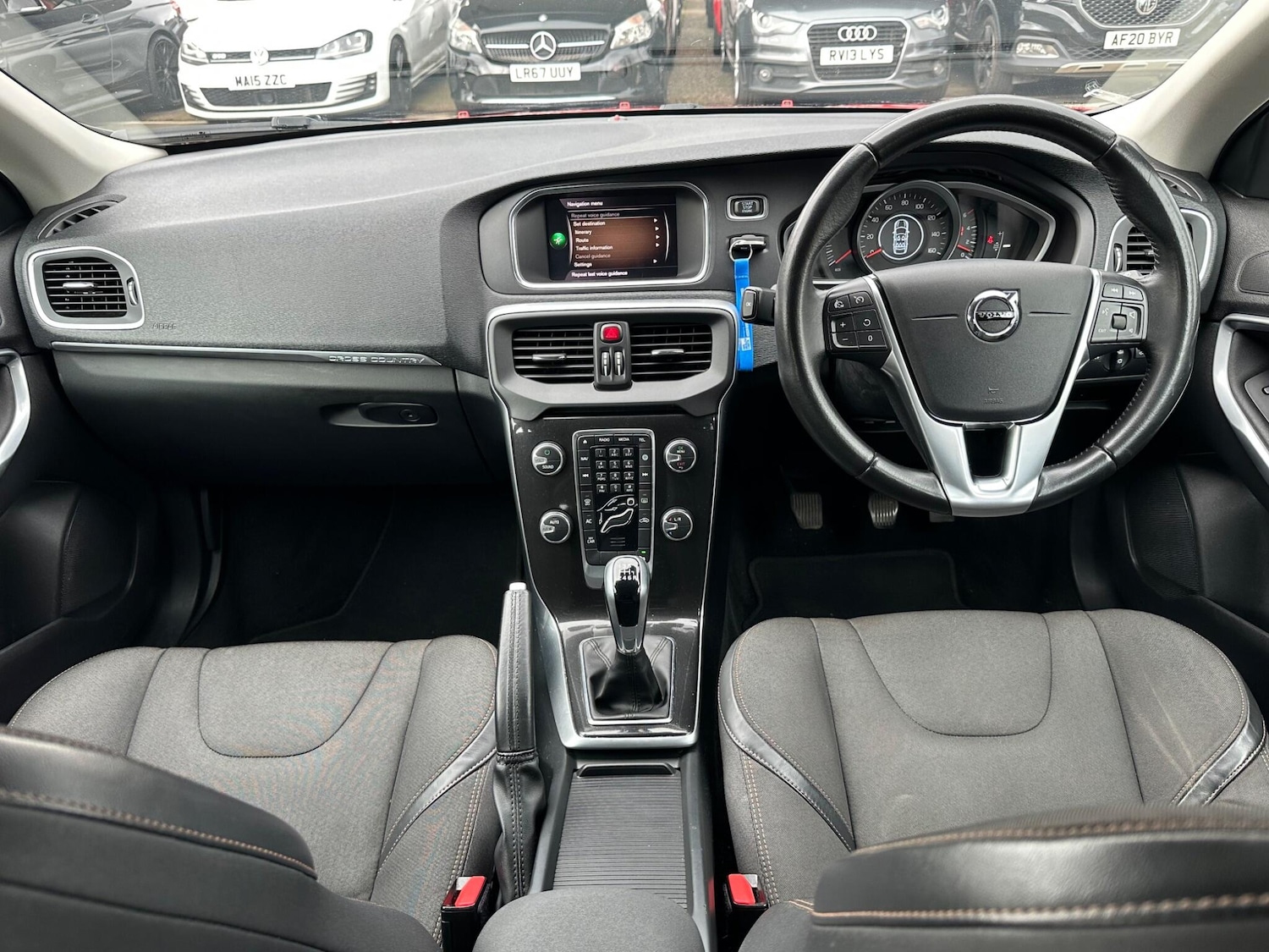 Used Volvo V40 Cross Country for sale - 78135991: Photo 27