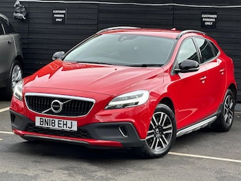 Used Volvo V40 Cross Country 2018 for sale - 78135991: Photo