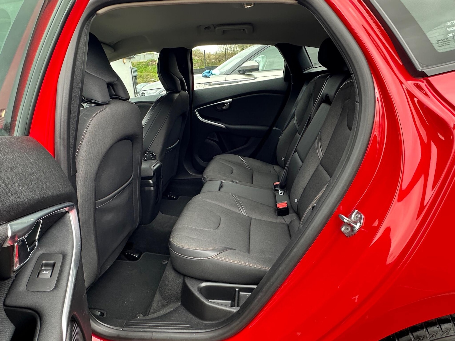 Used Volvo V40 Cross Country for sale - 78135991: Photo 30