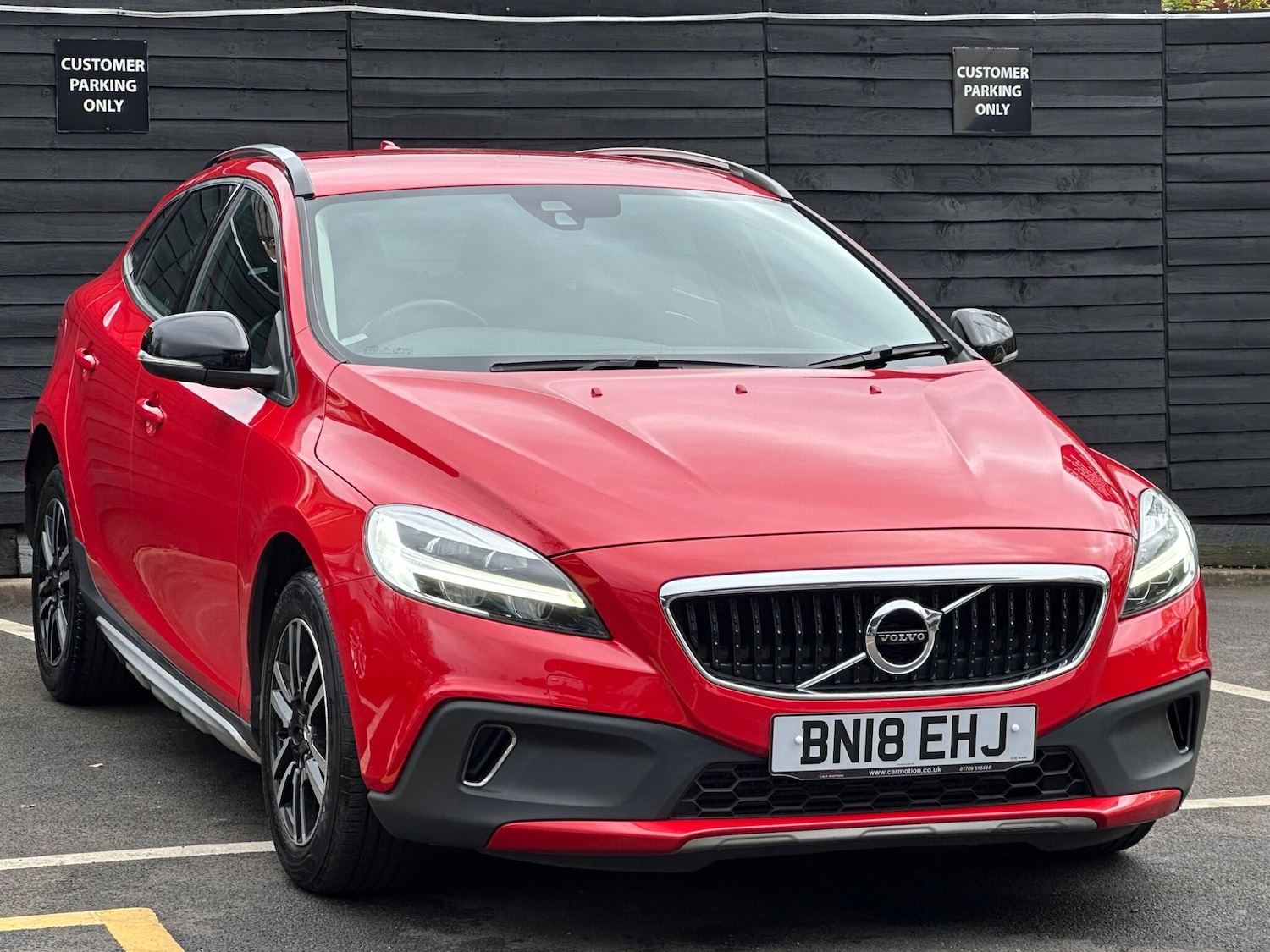 Used Volvo V40 Cross Country for sale - 78135991: Photo 4