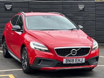 Used Volvo V40 Cross Country 2018 for sale - 78135991: Photo