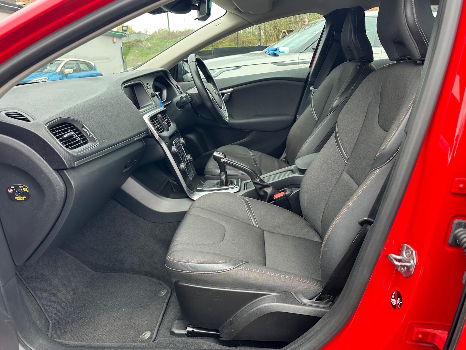 Used Volvo V40 Cross Country for sale - 78135991: Photo 50