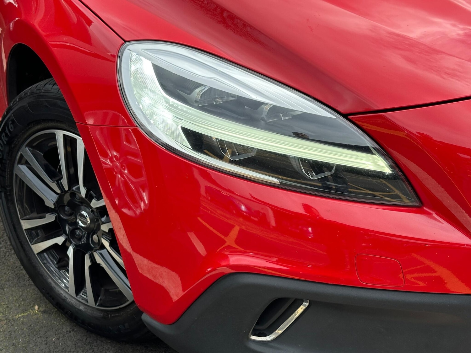 Used Volvo V40 Cross Country for sale - 78135991: Photo 54