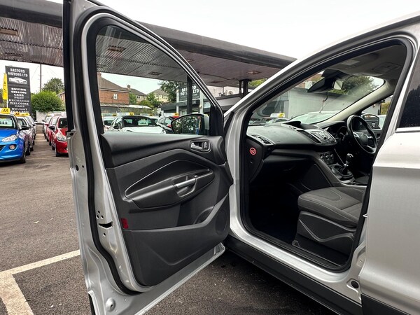 Used Ford Kuga 2015 for sale - 75657912: Photo 27