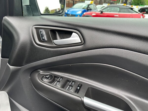 Used Ford Kuga 2015 for sale - 75657912: Photo 69