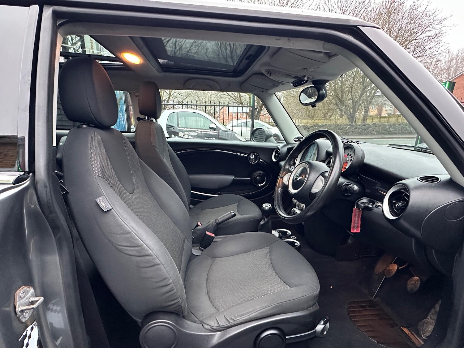 Used MINI Hatch 2010 for sale - 77120165: Photo 22