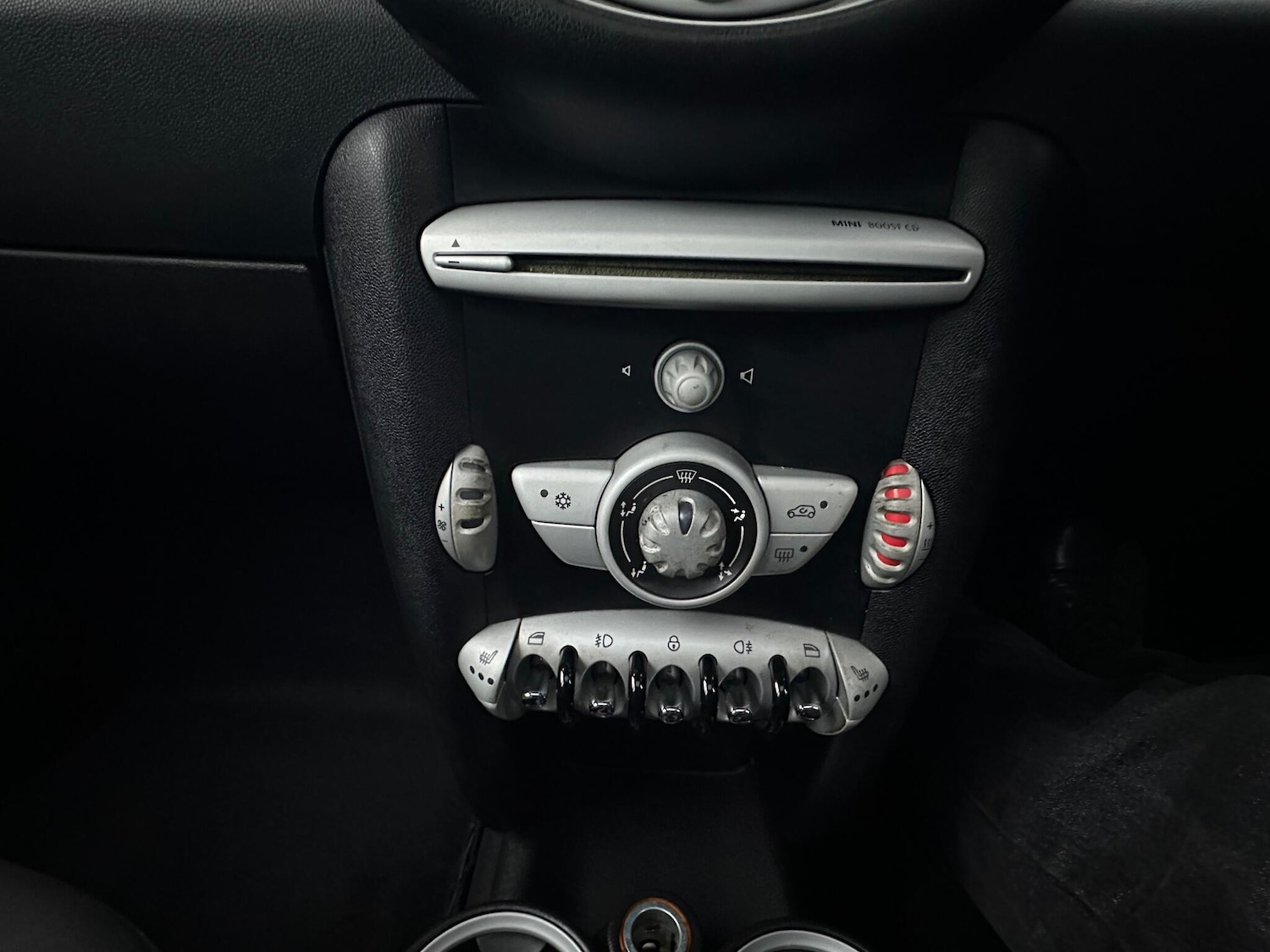 Used MINI Hatch 2010 for sale - 77120165: Photo 27