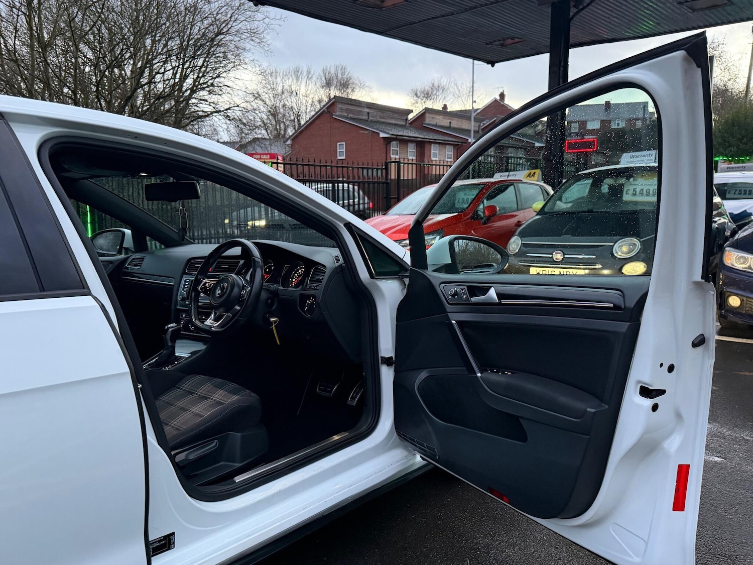 Used Volkswagen Golf 2015 for sale - 77156369: Photo 14