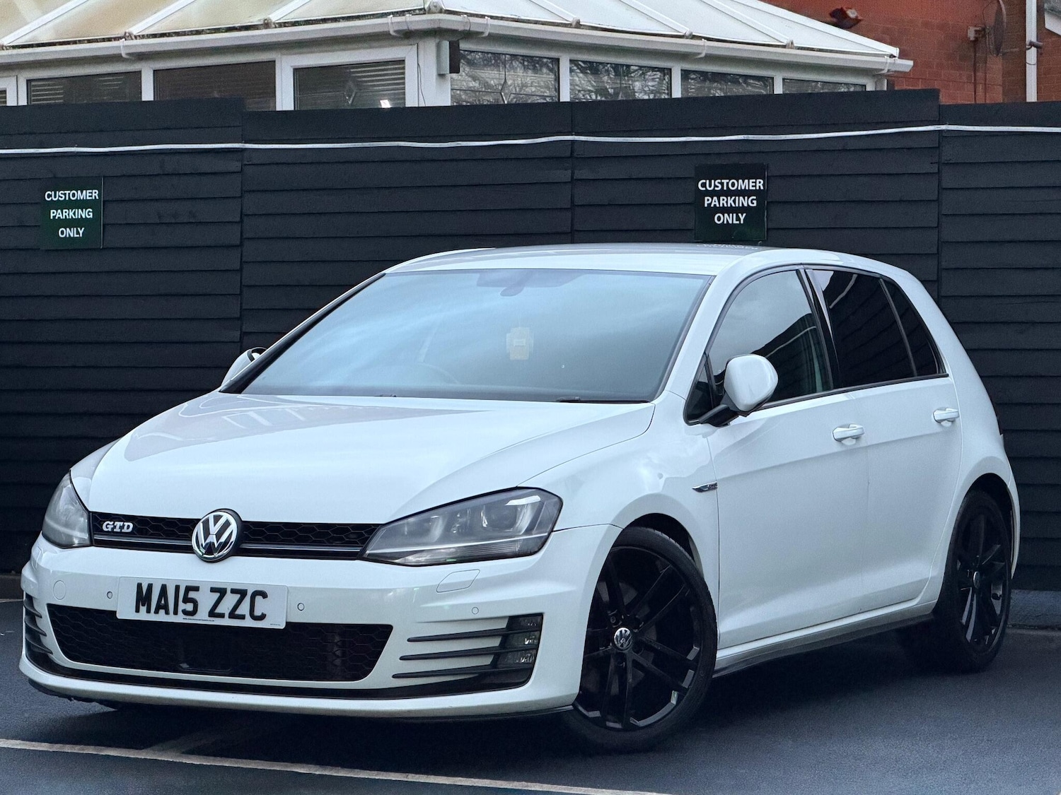 Used Volkswagen Golf 2015 for sale - 77156369: Photo 5