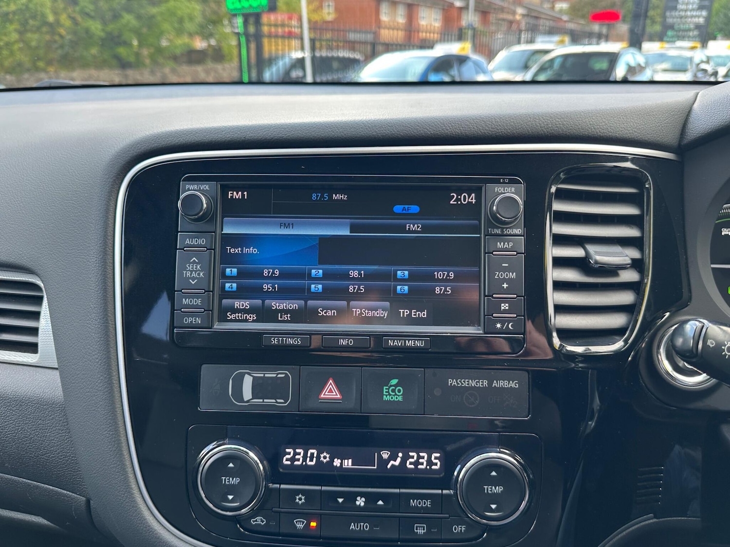 Used Mitsubishi Outlander 2015 for sale - 76024703: Photo 33