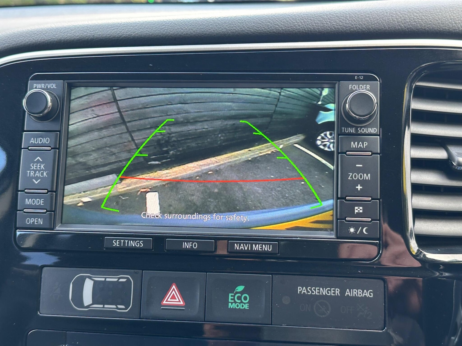 Used Mitsubishi Outlander 2015 for sale - 76024703: Photo 35