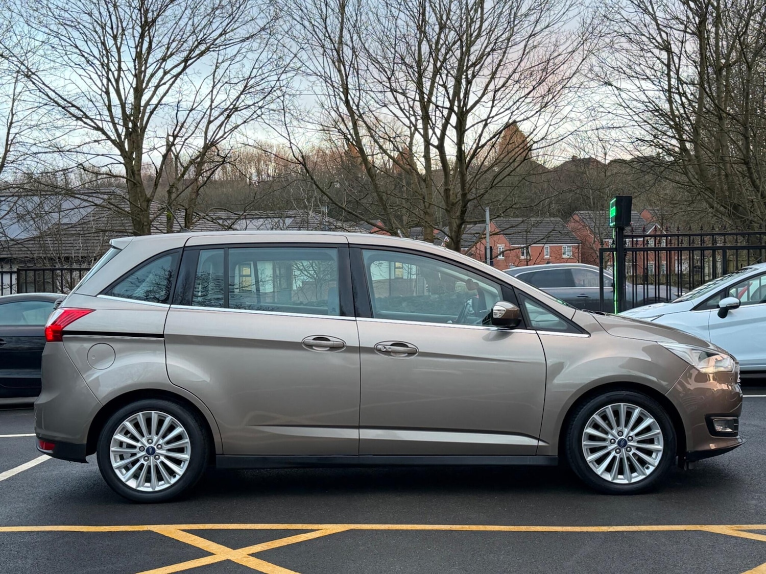 Used Ford Grand C-Max for sale - 77683992: Photo 3