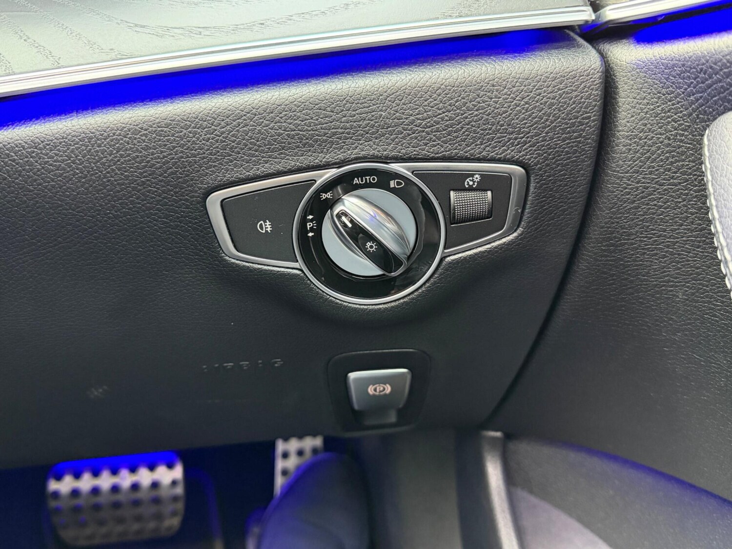 Used Mercedes-Benz E Class for sale - 77657850: Photo 46