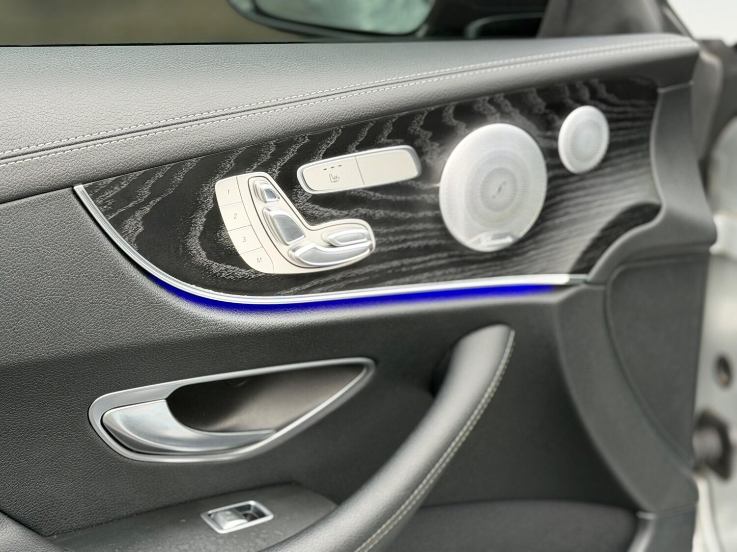 Used Mercedes-Benz E Class for sale - 77657850: Photo 68