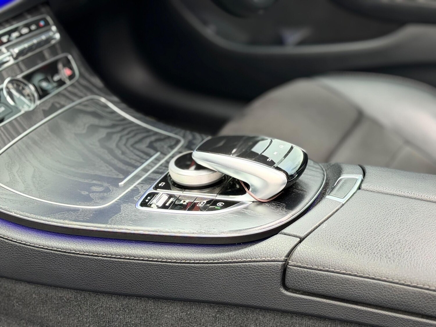 Used Mercedes-Benz E Class for sale - 77657850: Photo 70