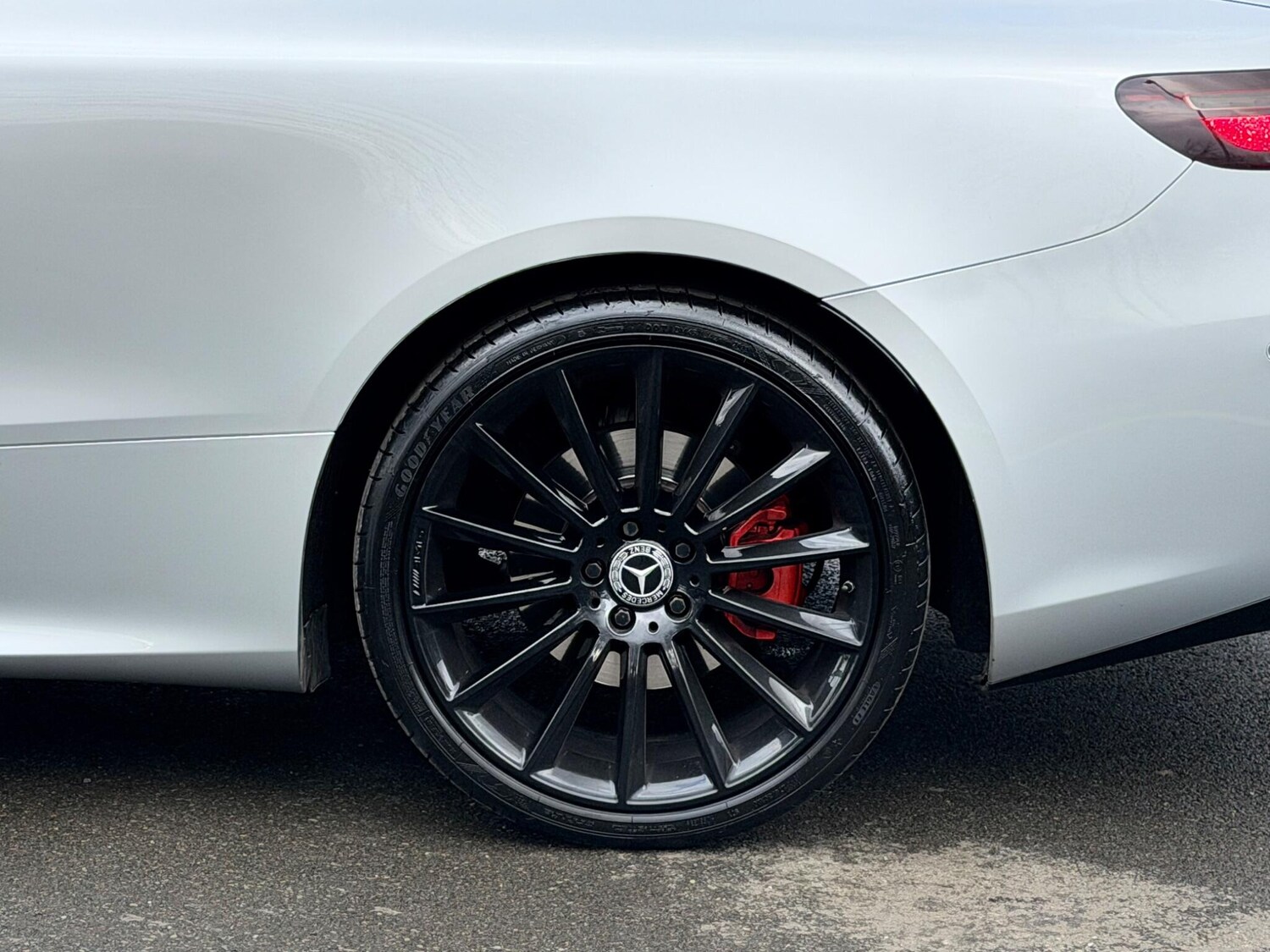 Used Mercedes-Benz E Class for sale - 77657850: Photo 88