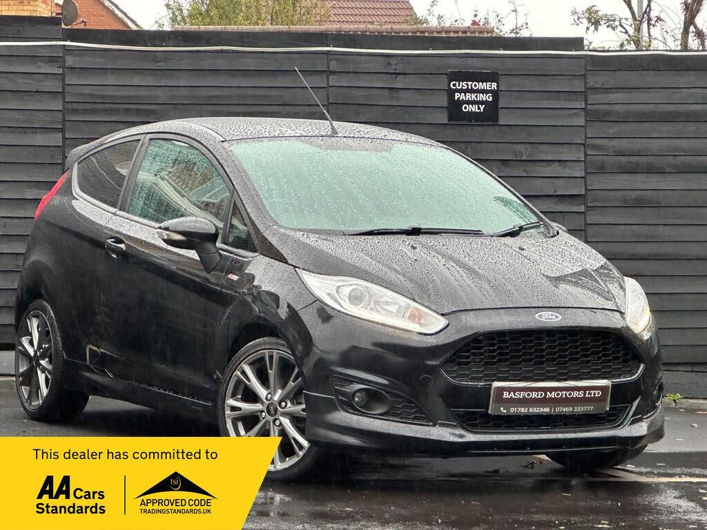 Used Ford Fiesta 2017 for sale - 76152060: Photo 1