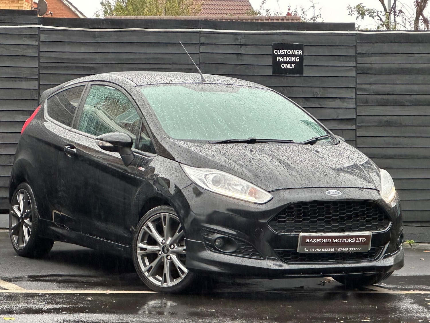 Used Ford Fiesta 2017 for sale - 76152060: Photo 12